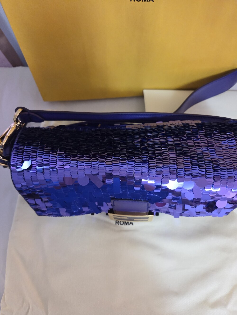 Pristine FENDI PURPLE BAGUETTE - Picture 2 of 11